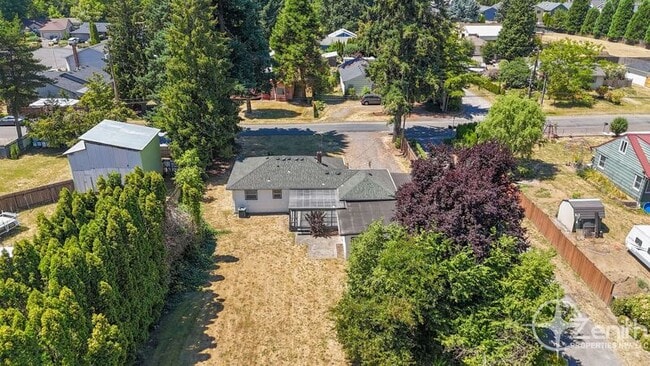 Building Photo - 4207 NE 59th Ave