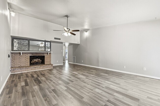 Building Photo - 3BR/2.0BA Single Family - Carrollton
