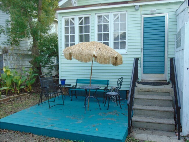 Building Photo - 3420 Avenue R