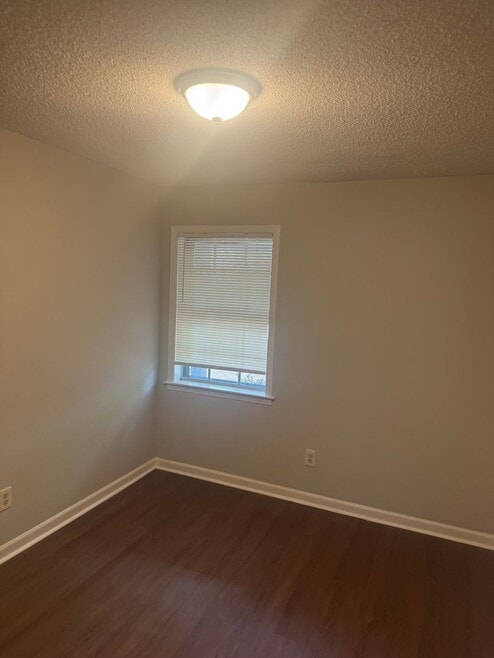 Building Photo - 4168 Cochese Rd