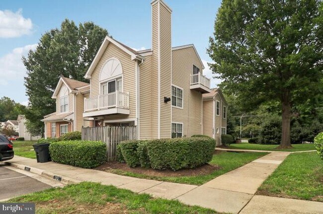 Building Photo - 16202 Ellipse Terrace