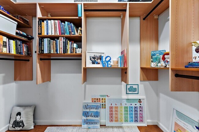 Building Photo - 236 Carina Dr