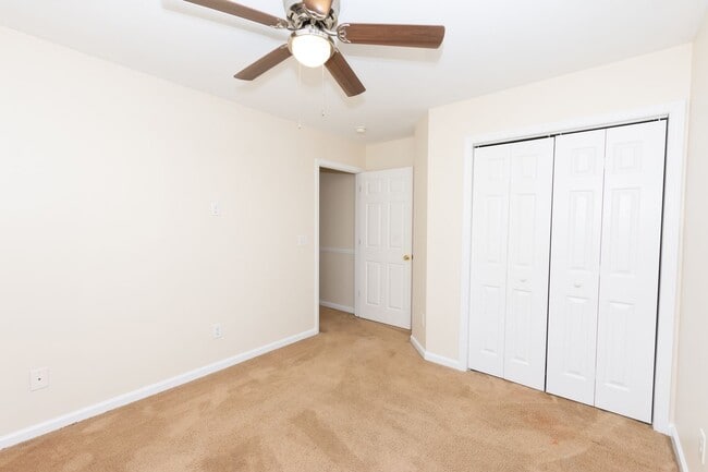 Building Photo - MOVE-IN READY