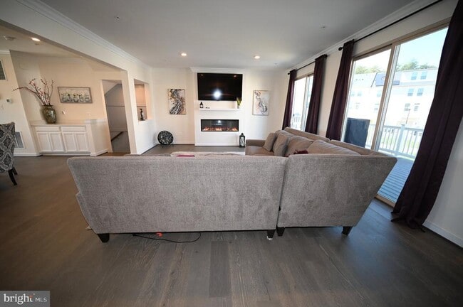 Building Photo - 5403 Woodyard Rd