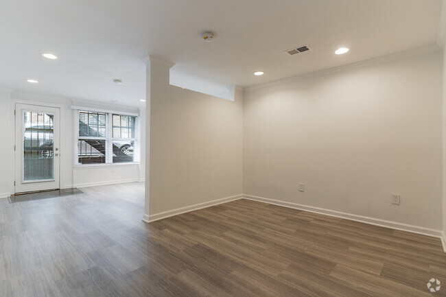 Building Photo - 1616 Corcoran St NW