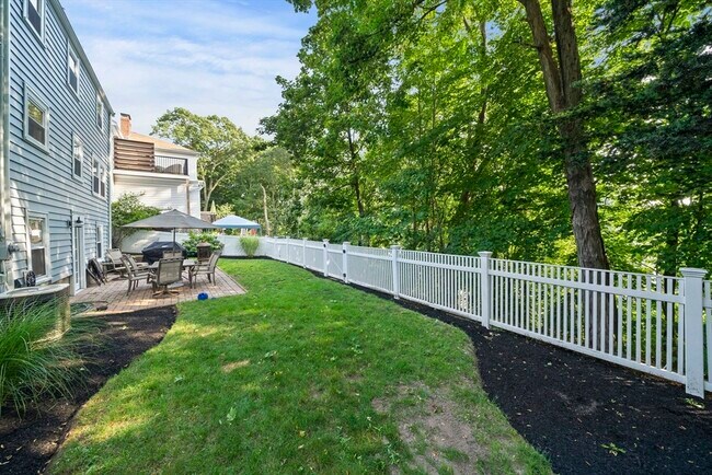Building Photo - 83 Forbes Hill Rd