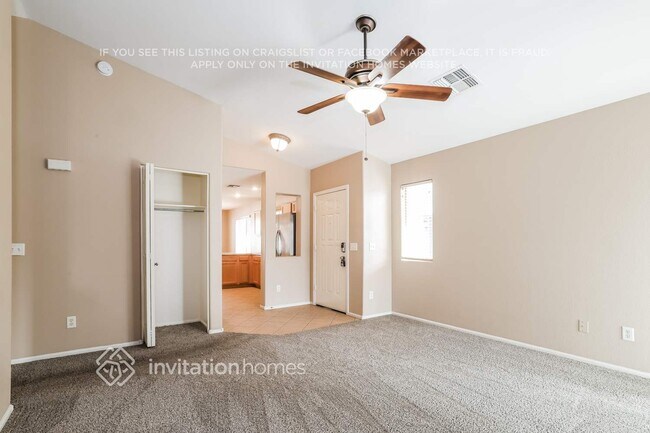 Building Photo - 423 W Corriente Ct