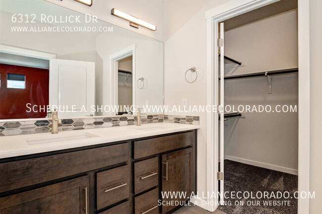 Building Photo - 6312 Rollick Dr