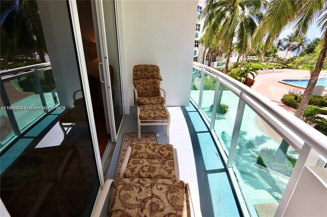 Building Photo - 3001 S Ocean Dr