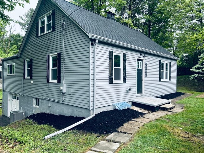 Primary Photo - 121 Ferndale Ave