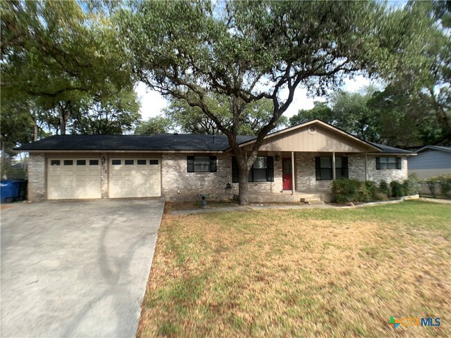 Primary Photo - 826 Timber Dr