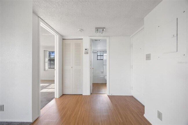 Building Photo - 19505 Quesada Ave