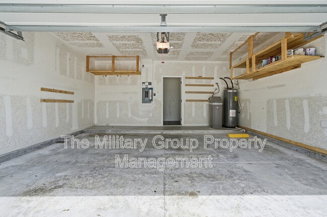 Building Photo - 7814 Meadow Walk Ln
