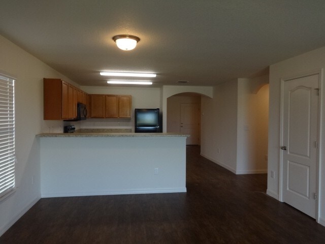 Building Photo - 627 Chatham Walk Dr