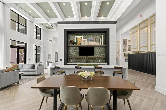 Building Photo - 7210 Interbay Blvd