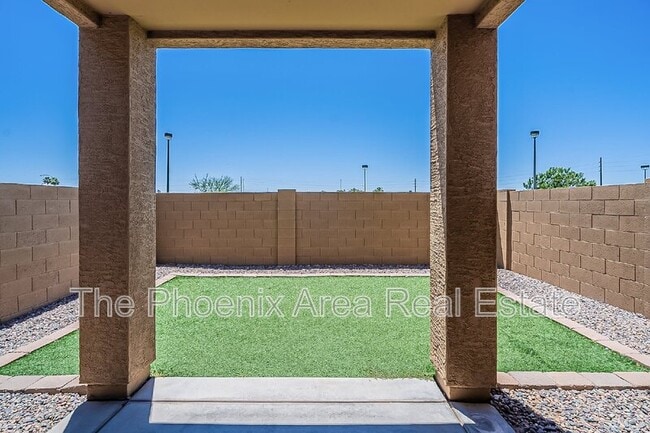 Building Photo - 1350 S Greenfield Rd