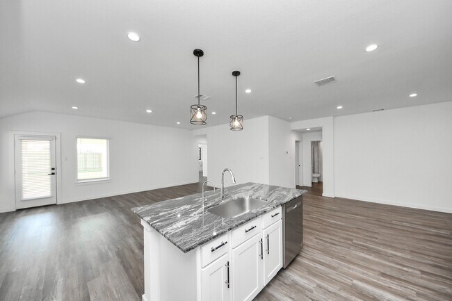 Building Photo - 8747 Cedar Elm Pass