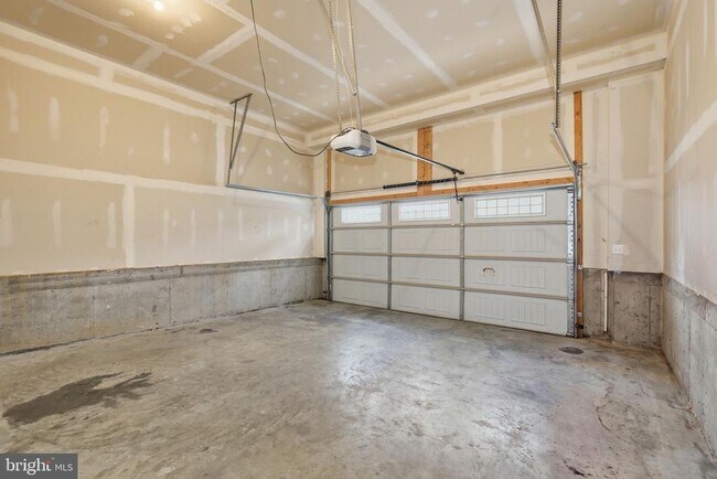 Building Photo - 4757 Cherokee St