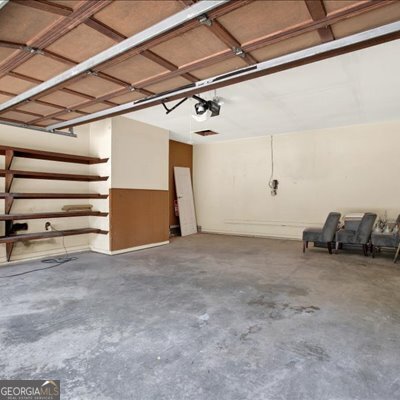 Building Photo - 3270 Brookview Dr