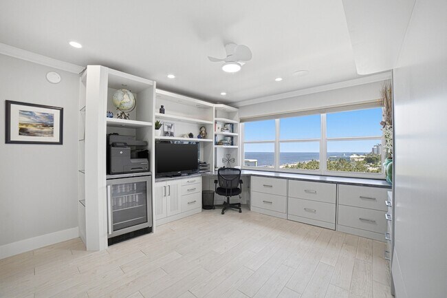 Building Photo - 111 N Pompano Beach Blvd