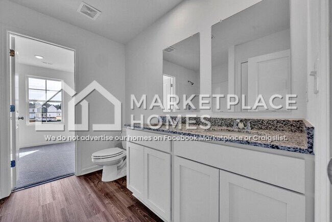 Building Photo - 327 Orchid Ln