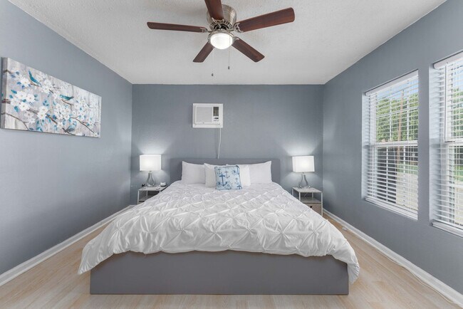 Building Photo - 1802 Morgan Ave