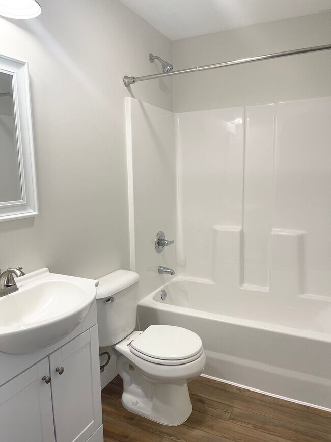 Building Photo - Adorable 3 bedroom 2 bath, great Candler l...