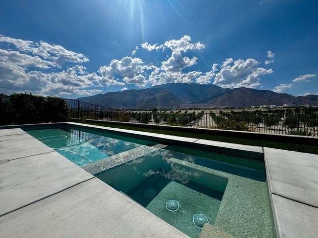 Building Photo - COMING SOON! STUNNING 3 Bedroom/2.5 bathroom in the highly desired Miralon Community!