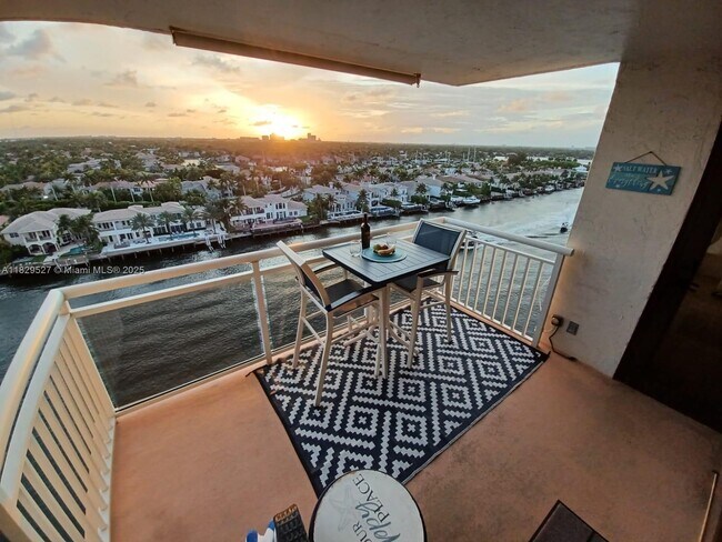 Building Photo - 1600 S Ocean Dr