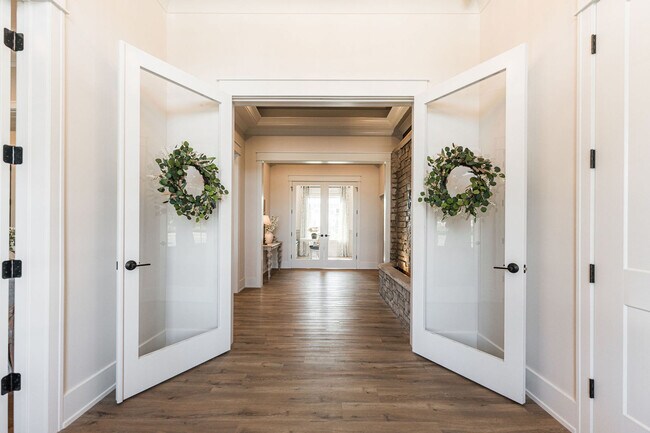 Building Photo - 102 Cobblestone Ct