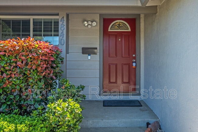 Building Photo - 4840 Coco Palm Dr