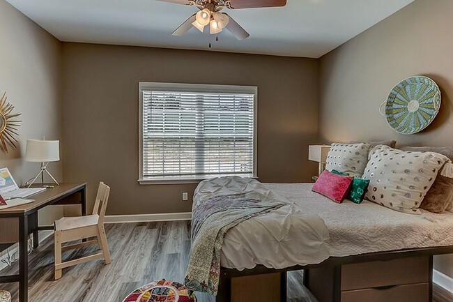 Building Photo - Shared Housing Experience in Memphis -> @t...