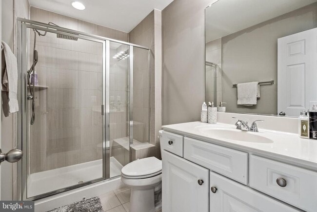 Building Photo - 43596 Mirror Terrace