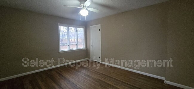 Building Photo - 7610 W Jefferson Blvd