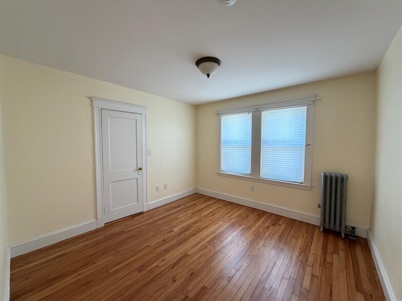 Building Photo - 67 Fairfax St