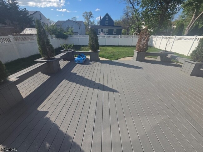 Building Photo - 101 Bloomingdale Ave