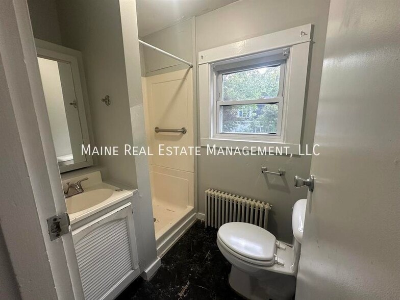 Building Photo - 91 Castine Rd