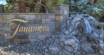Building Photo - TANAMERA CONDOMINIUMS 1 bed 1 bath 1 car g...