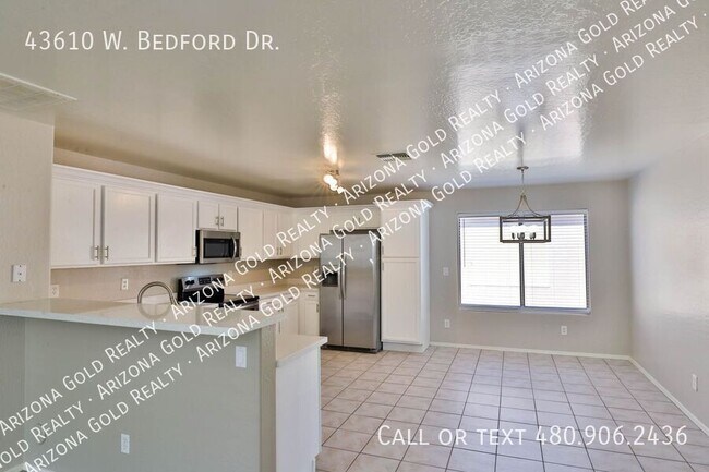 Building Photo - 43610 Bedford Dr