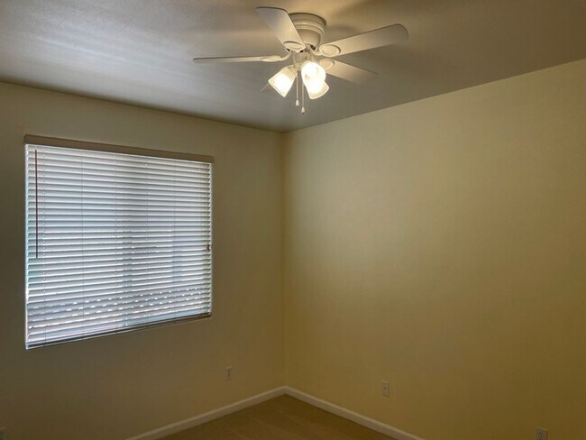 Building Photo - Reno Rental Finders - 1605 Cosenza Dr. Sparks, NV 89434