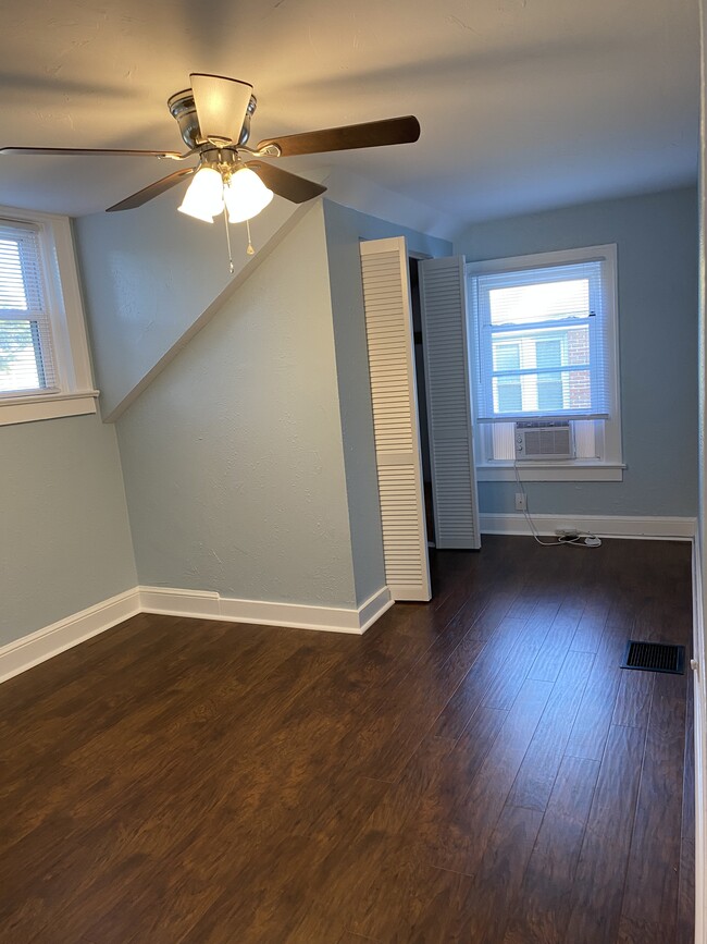 Master bedroom - 1019 Tyler Ave