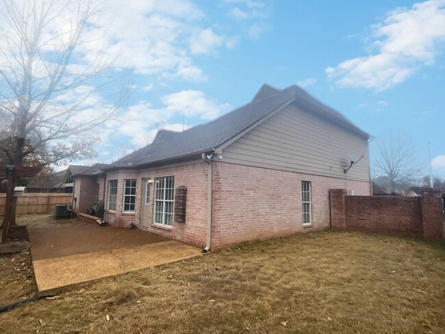 Building Photo - 1291 Rain Hollow Cir W