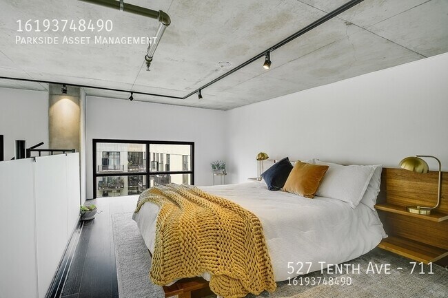 Building Photo - 527 Tenth Ave-711