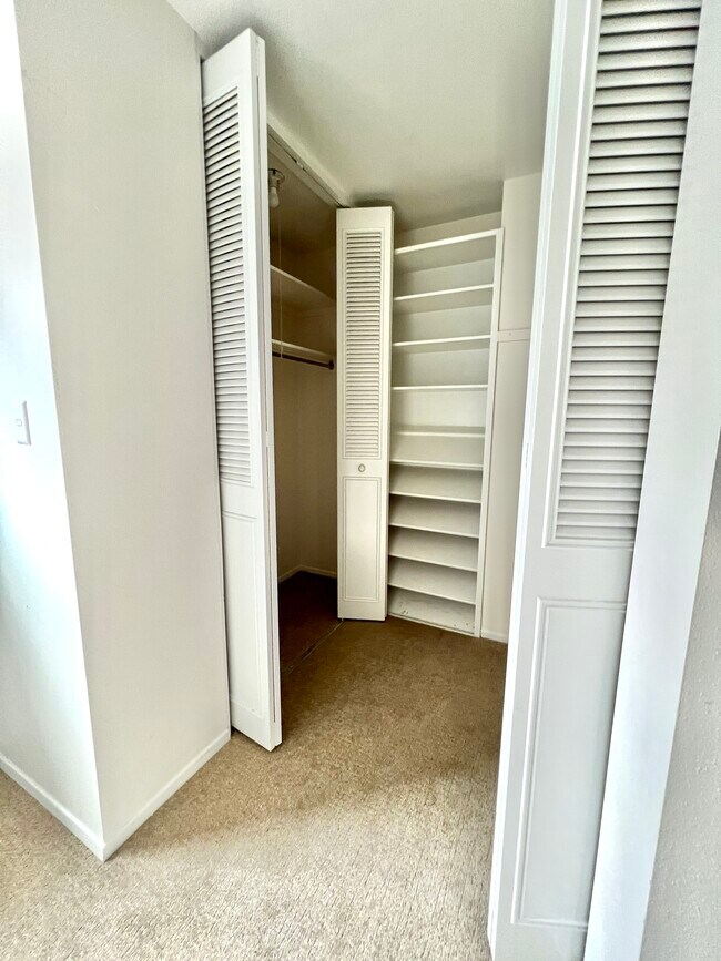 Second Master Bedroom Walk-In Closet - 3268 S Oneida Way