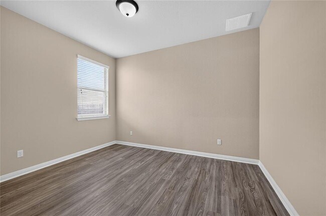 Building Photo - 4002 Remington Rd