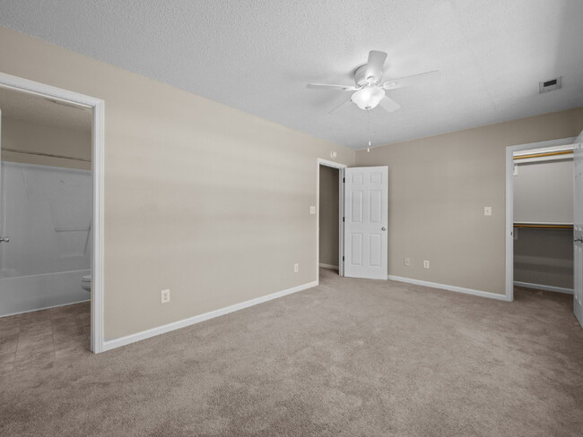 Building Photo - Available Now! 2 Bedroom, 2.5 BathTownhome...