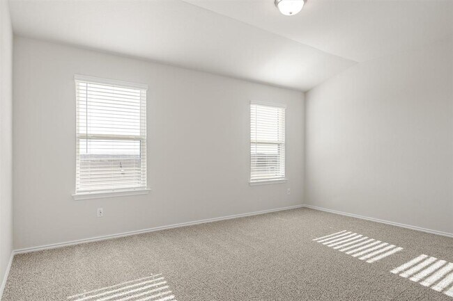 Building Photo - 12811 Village Spun Plz