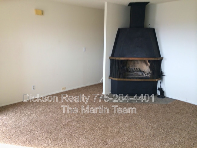 Building Photo - 3281 Gypsum Rd