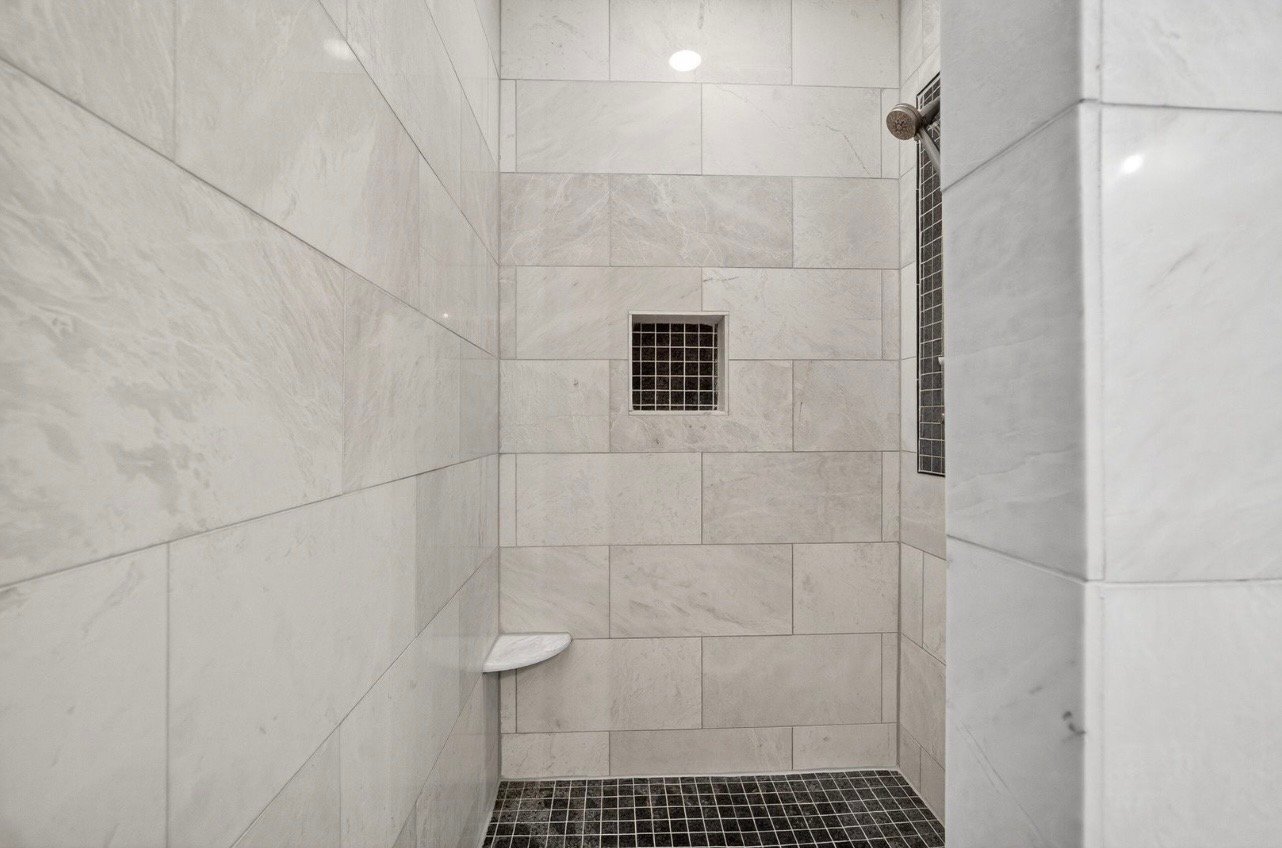 Building Photo - 640 S 50th St