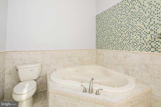 Building Photo - 3700 College Ave